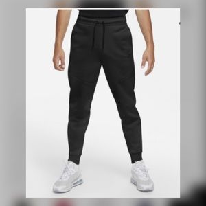 𝗹𝗮𝘀𝘁 𝗽𝗮𝗶𝗿 Nike Men's Slim Max Taper Leg